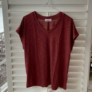 Gilli Deep V-Neck Women's Top